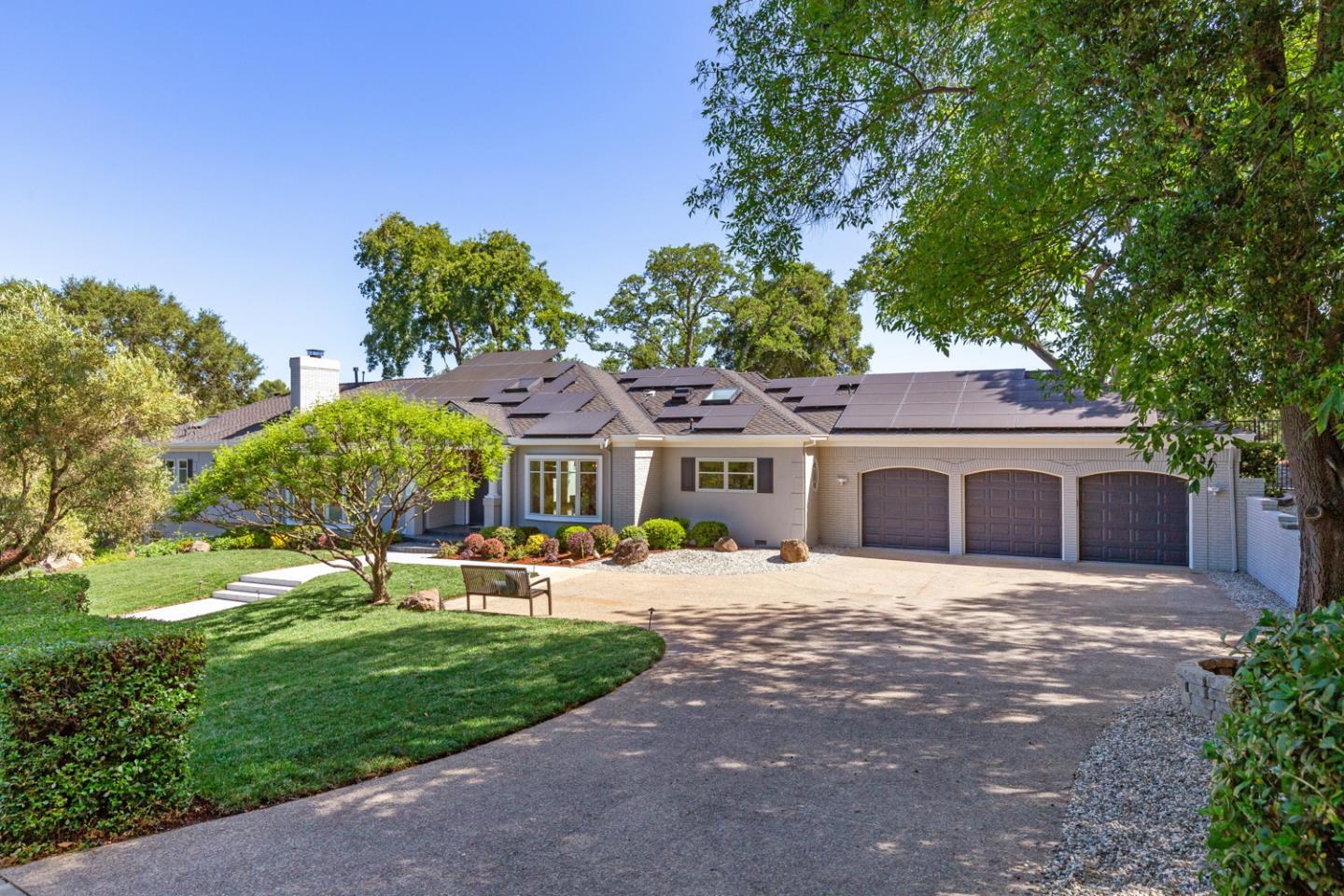 Detail Gallery Image 6 of 66 For 13456 Country Way, Los Altos Hills,  CA 94022 - 5 Beds | 4/1 Baths