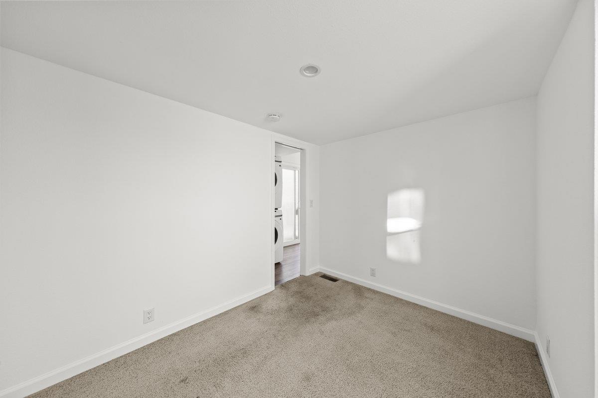 Detail Gallery Image 5 of 23 For 1468 Grand Avenue #9,  San Leandro,  CA 94577 - 1 Beds | 1 Baths