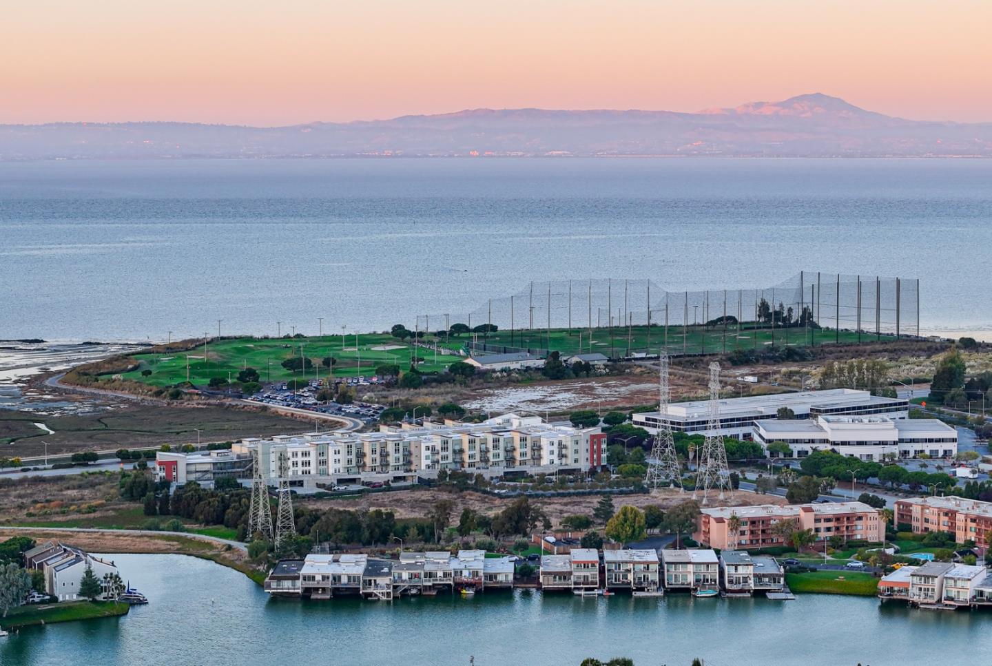 Detail Gallery Image 53 of 64 For 972 Shoreline Dr, San Mateo,  CA 94404 - 2 Beds | 2/1 Baths