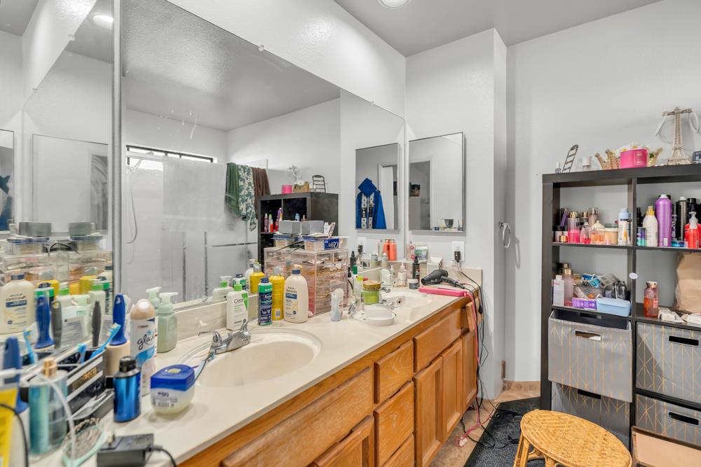 Detail Gallery Image 26 of 39 For 8167 Darien Cir, Sacramento,  CA 95828 - 3 Beds | 2 Baths