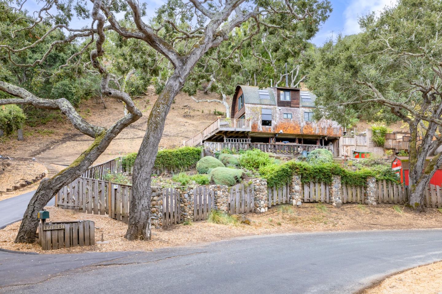 Detail Gallery Image 16 of 53 For 18 Camino De Travesia, Carmel Valley,  CA 93924 - 2 Beds | 1/1 Baths