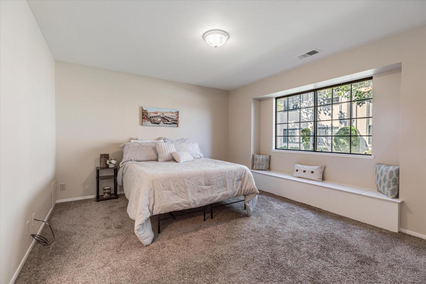 Detail Gallery Image 17 of 34 For 1052 Padre Dr #2,  Salinas,  CA 93901 - 1 Beds | 1 Baths