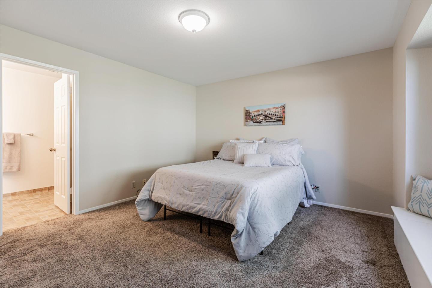 Detail Gallery Image 18 of 34 For 1052 Padre Dr #2,  Salinas,  CA 93901 - 1 Beds | 1 Baths