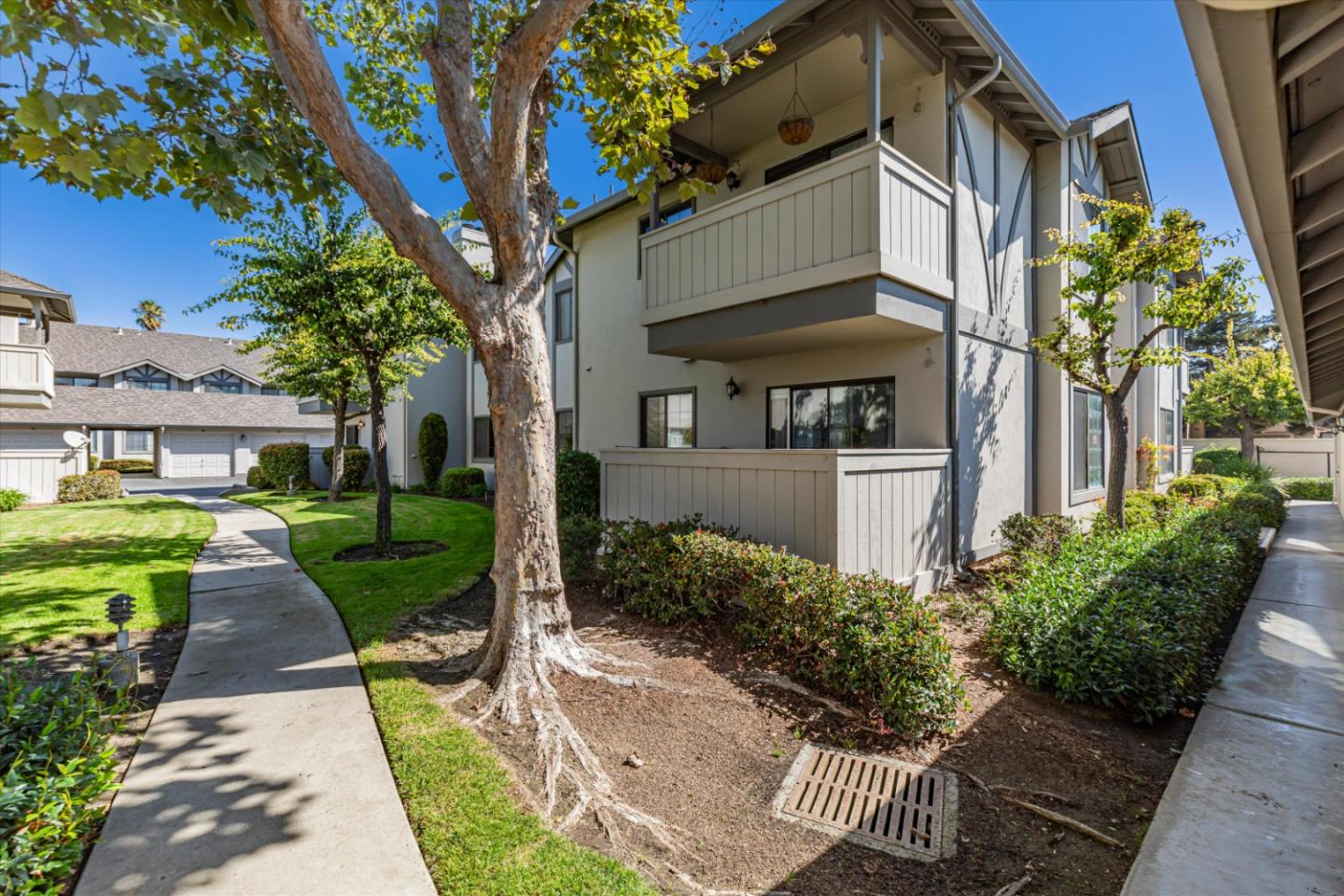 Detail Gallery Image 25 of 34 For 1052 Padre Dr #2,  Salinas,  CA 93901 - 1 Beds | 1 Baths