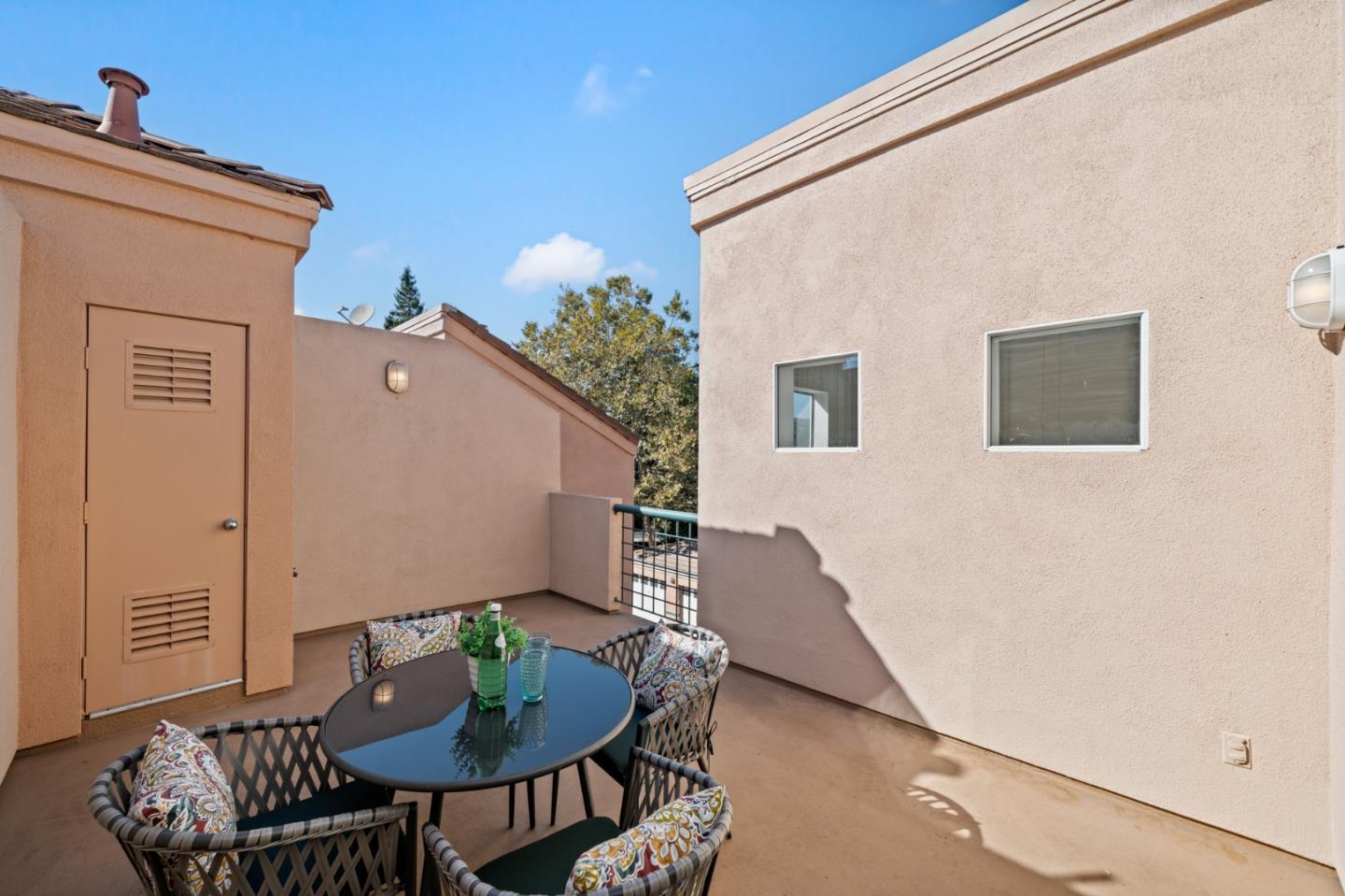 Detail Gallery Image 33 of 60 For 986 Alpine Ter #4,  Sunnyvale,  CA 94086 - 2 Beds | 2/1 Baths