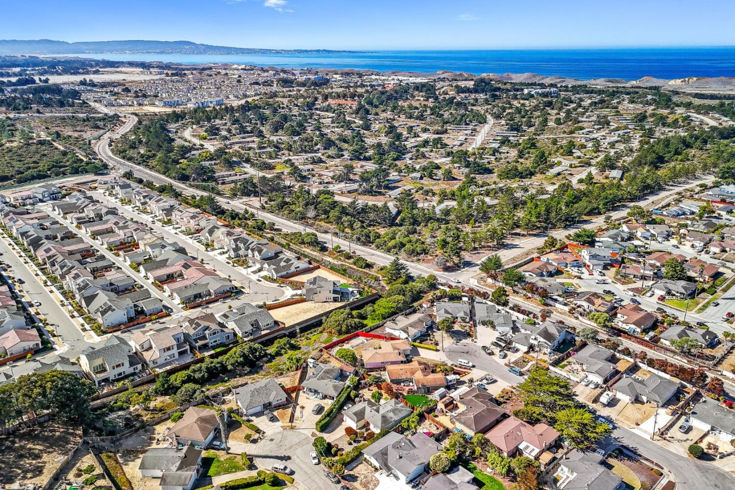 Detail Gallery Image 24 of 36 For 3004 Concord Ct, Marina,  CA 93933 - 4 Beds | 2 Baths