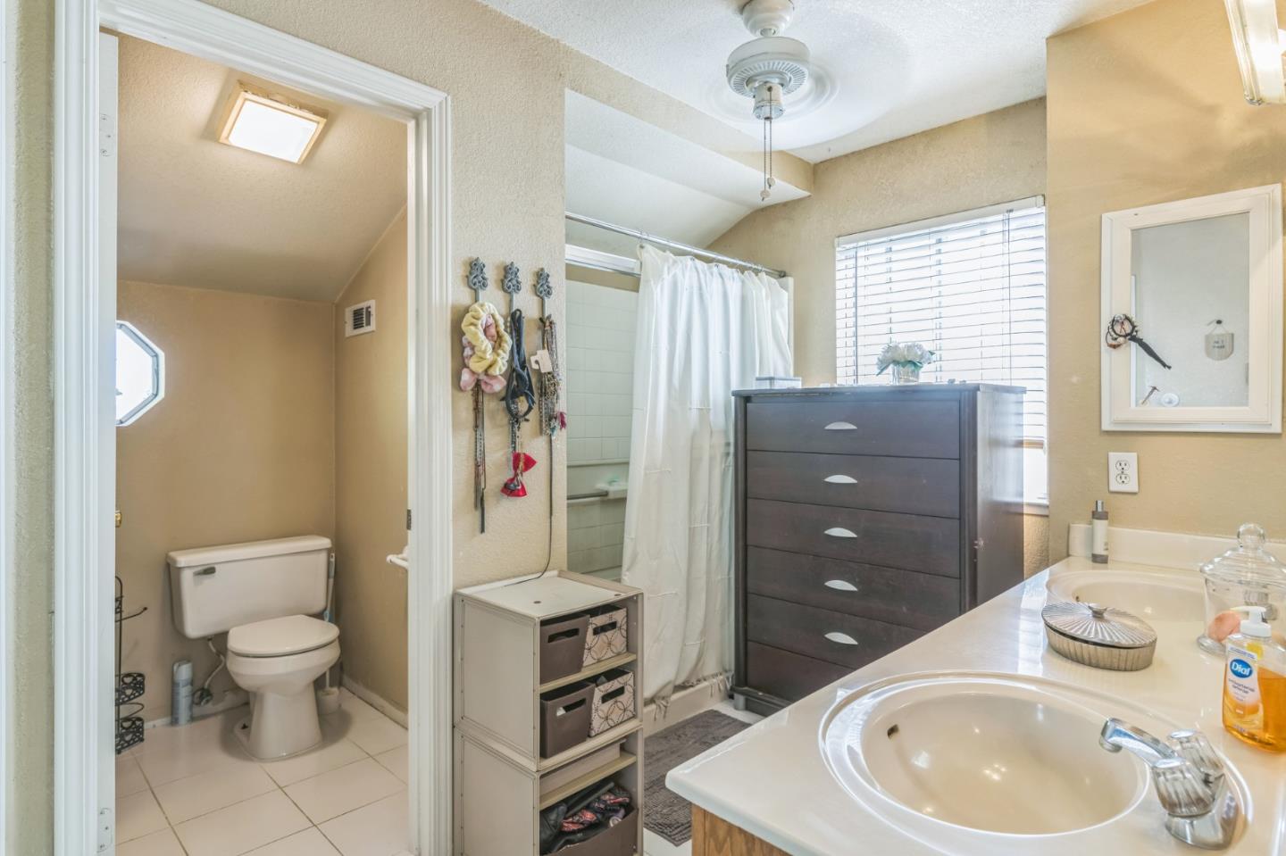 Detail Gallery Image 18 of 30 For 14120 Pinewood Dr, Lathrop,  CA 95330 - 4 Beds | 2/1 Baths