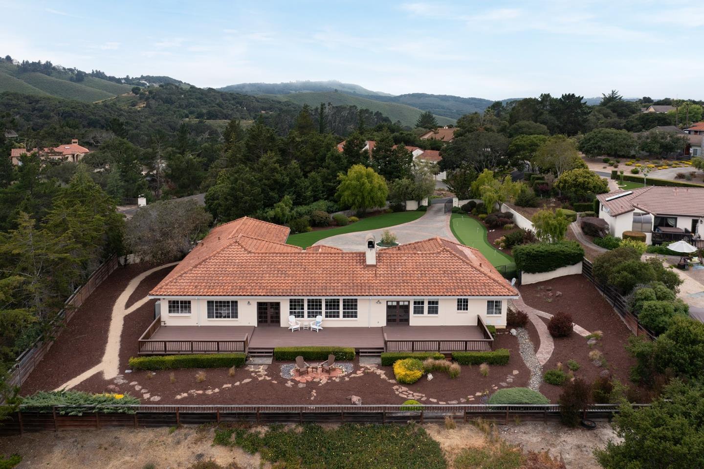 Detail Gallery Image 2 of 35 For 10590 Hidden Mesa Pl, Monterey,  CA 93940 - 3 Beds | 3 Baths