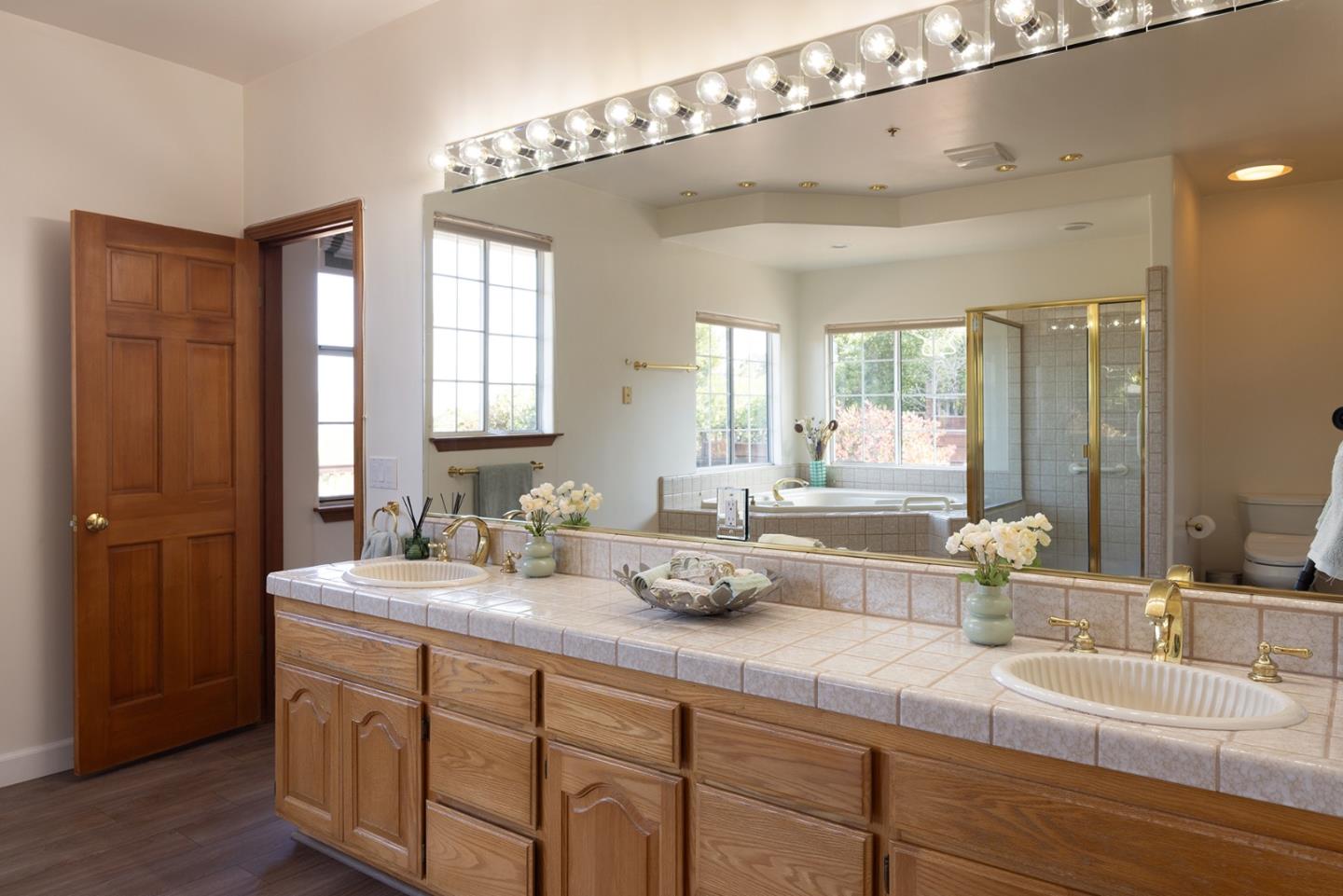 Detail Gallery Image 22 of 35 For 10590 Hidden Mesa Pl, Monterey,  CA 93940 - 3 Beds | 3 Baths