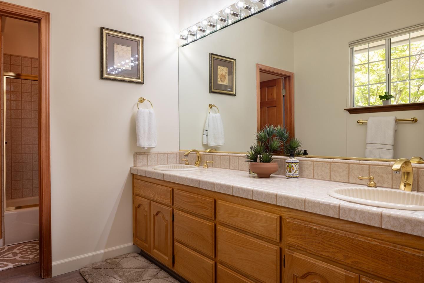 Detail Gallery Image 24 of 35 For 10590 Hidden Mesa Pl, Monterey,  CA 93940 - 3 Beds | 3 Baths