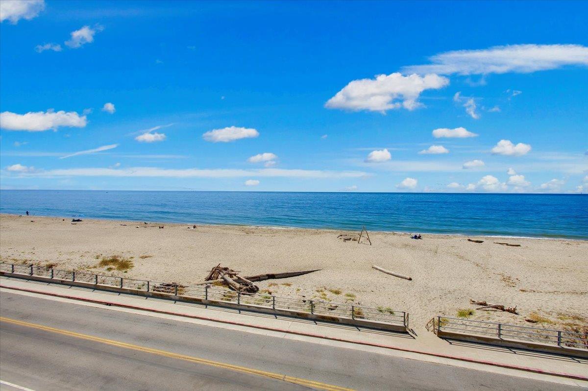 Detail Gallery Image 30 of 35 For 340 Beach Dr, Aptos,  CA 95003 - 3 Beds | 3/1 Baths