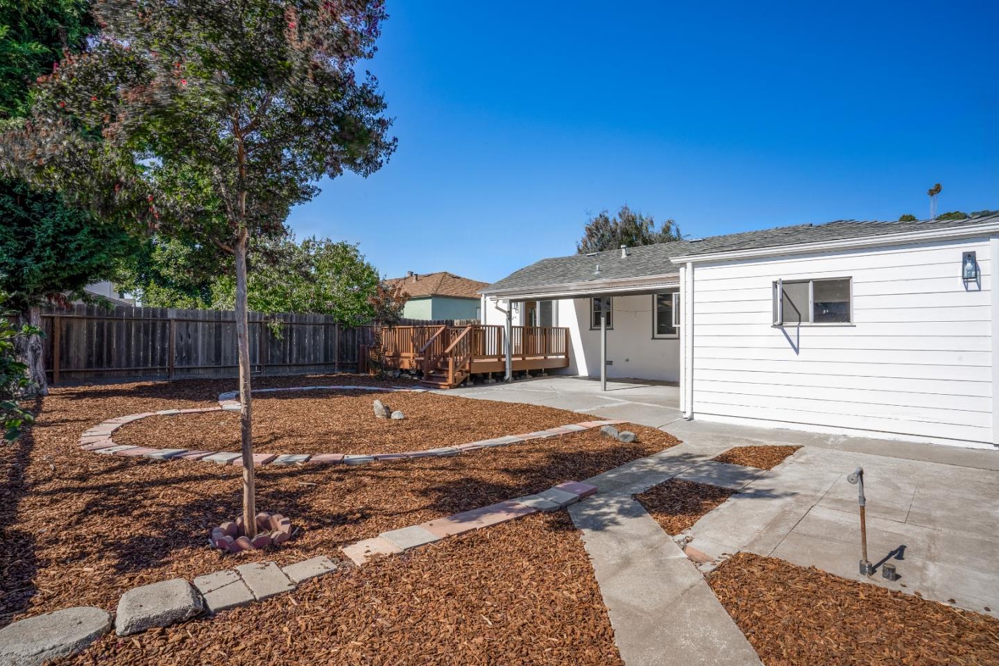 Detail Gallery Image 11 of 41 For 14829 Wake Ave, San Leandro,  CA 94578 - 2 Beds | 1 Baths