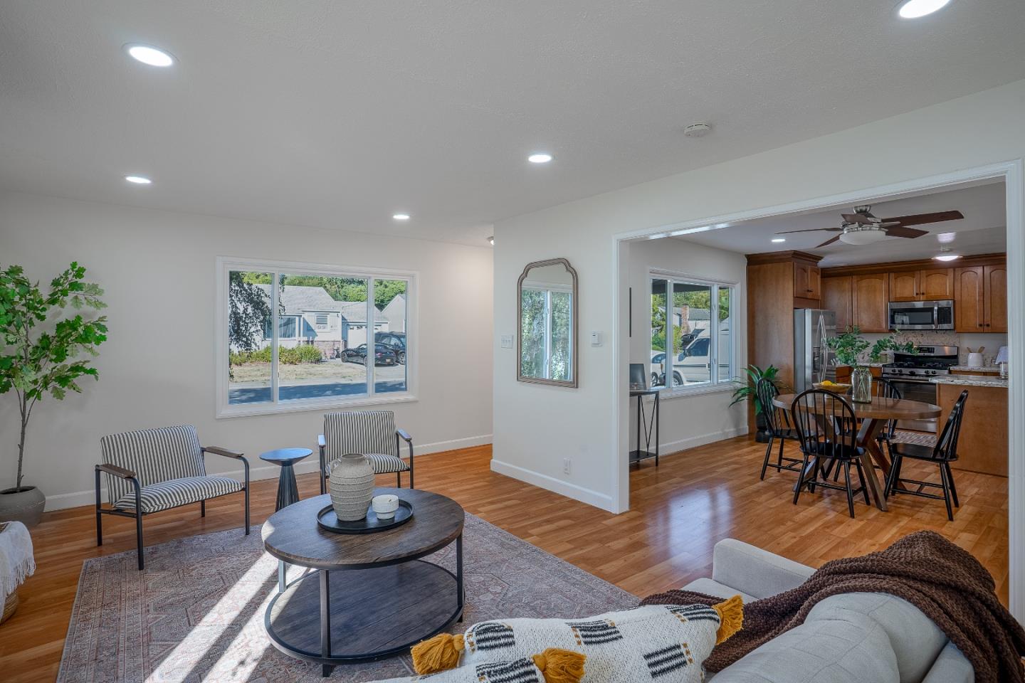 Detail Gallery Image 20 of 41 For 14829 Wake Ave, San Leandro,  CA 94578 - 2 Beds | 1 Baths