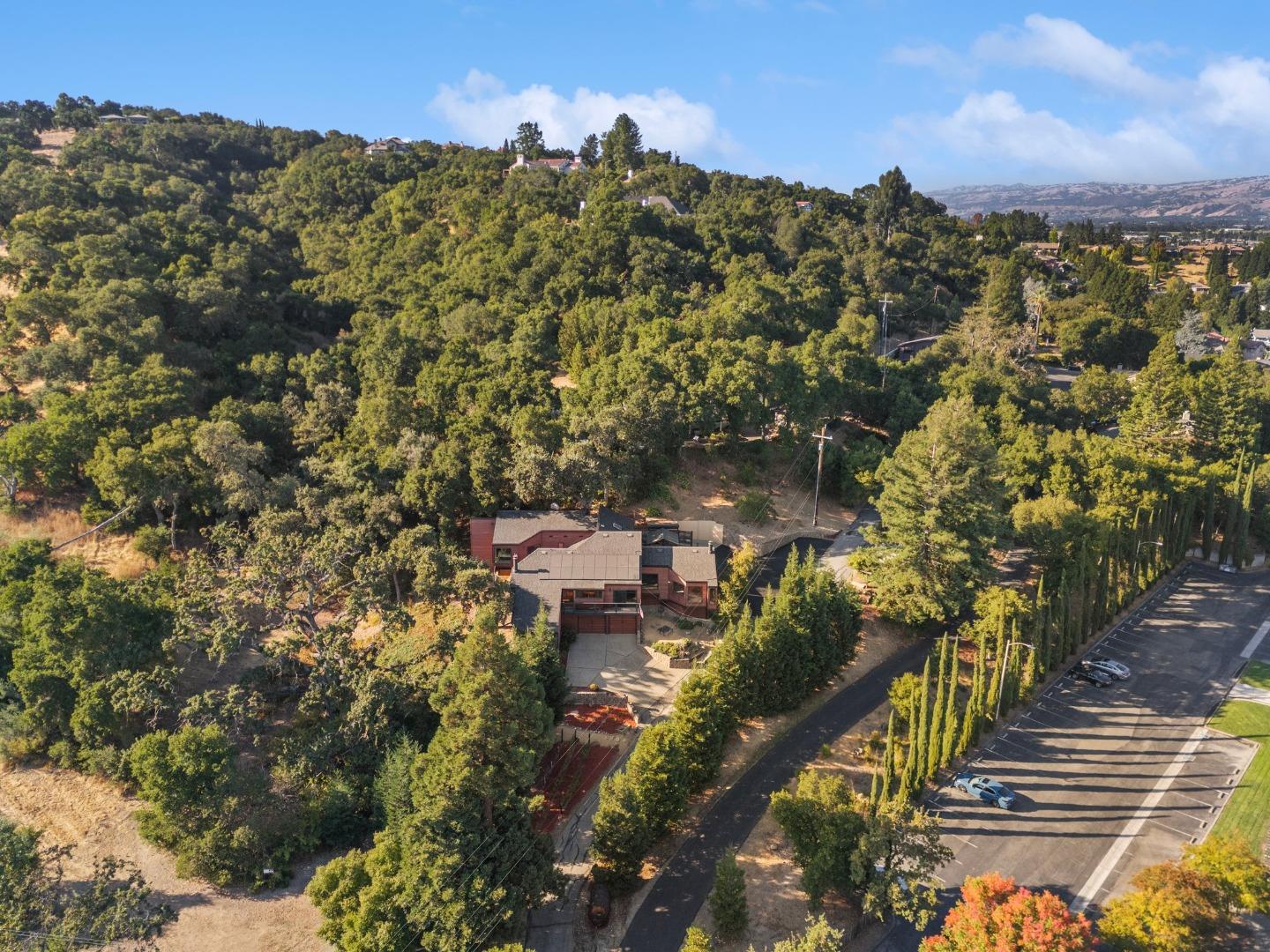 Detail Gallery Image 33 of 37 For 1745 Hecker Pass Rd, Gilroy,  CA 95020 - 4 Beds | 3/1 Baths