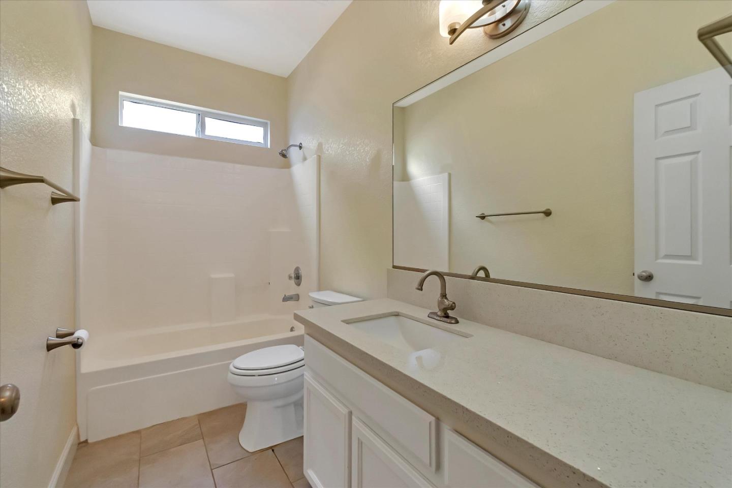 Detail Gallery Image 17 of 25 For 1689 Southpointe Dr, Yuba City,  CA 95991 - 3 Beds | 2 Baths