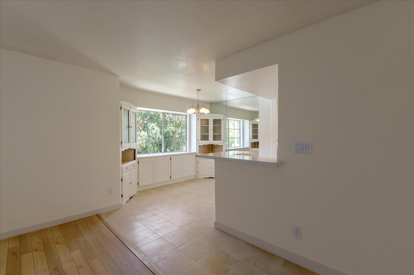 Detail Gallery Image 11 of 40 For 4201 Las Virgenes Rd #211,  Calabasas,  CA 91302 - 2 Beds | 2 Baths