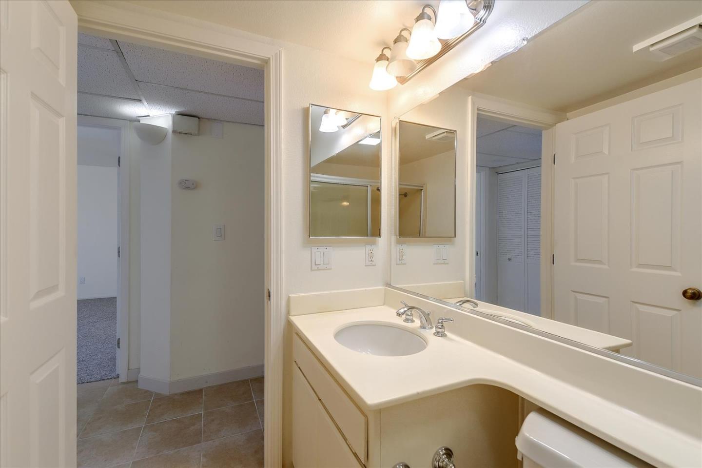 Detail Gallery Image 29 of 40 For 4201 Las Virgenes Rd #211,  Calabasas,  CA 91302 - 2 Beds | 2 Baths