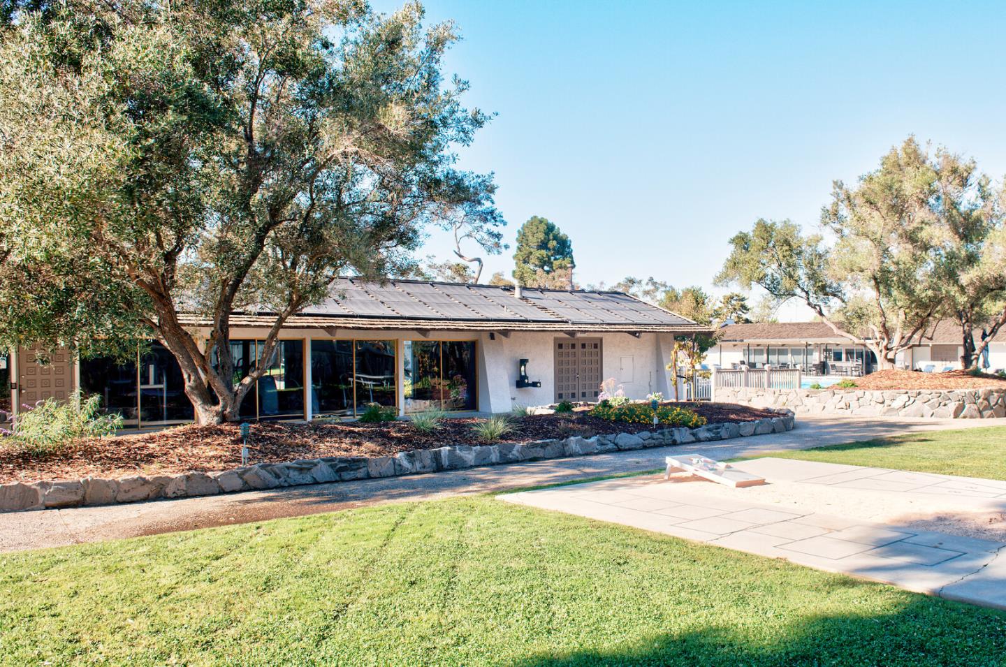 Detail Gallery Image 32 of 33 For 664 Fathom Dr, San Mateo,  CA 94404 - 3 Beds | 2/1 Baths