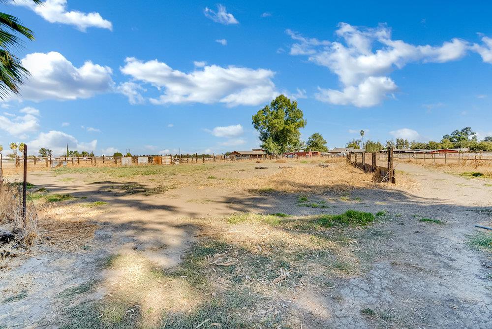 Detail Gallery Image 28 of 34 For 13475 2nd St, Los Banos,  CA 93635 - 3 Beds | 2 Baths