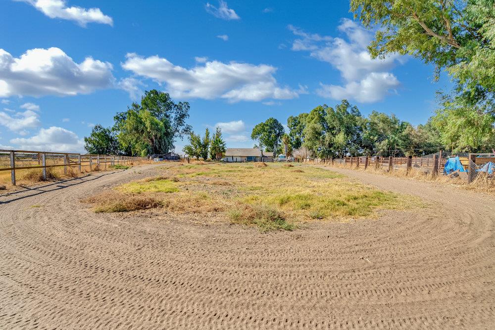 Detail Gallery Image 29 of 34 For 13475 2nd St, Los Banos,  CA 93635 - 3 Beds | 2 Baths