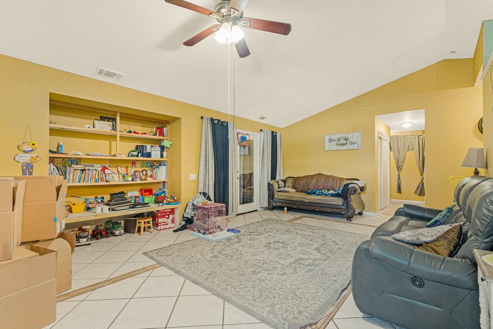 Detail Gallery Image 9 of 34 For 13475 2nd St, Los Banos,  CA 93635 - 3 Beds | 2 Baths