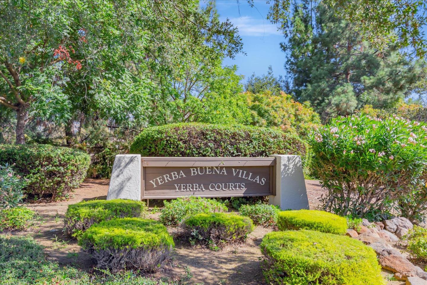 Detail Gallery Image 24 of 25 For 2880 Buena Crest Ct, San Jose,  CA 95121 - 2 Beds | 2 Baths