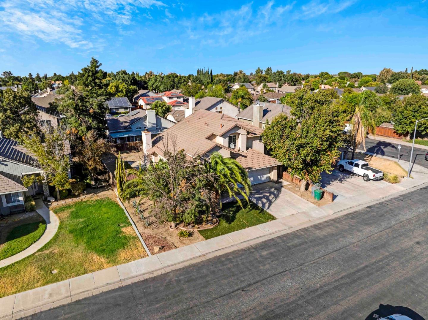 Detail Gallery Image 6 of 38 For 728 Mckinley St, Los Banos,  CA 93635 - 4 Beds | 3/1 Baths