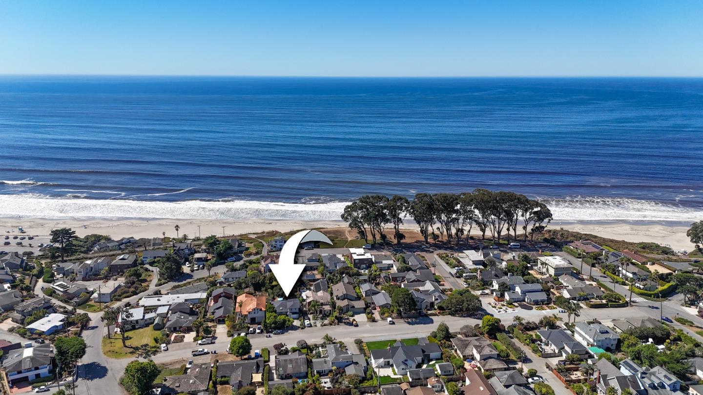 Detail Gallery Image 1 of 33 For 9 Benito Ave, La Selva Beach,  CA 95076 - 3 Beds | 2 Baths