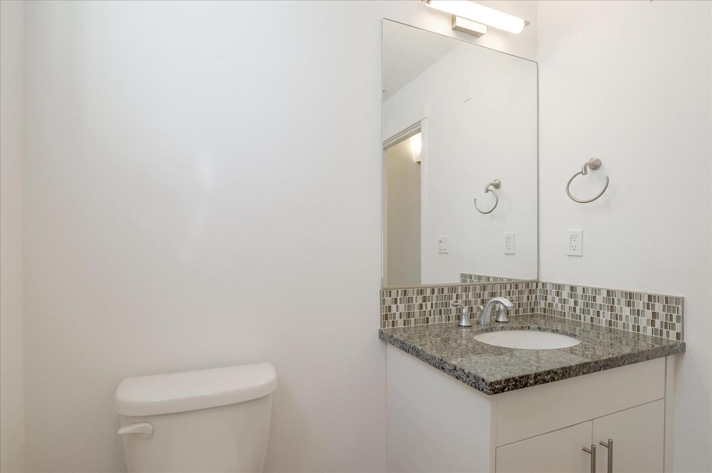 Detail Gallery Image 32 of 41 For 329 Fuller St, Redwood City,  CA 94063 - 2 Beds | 3/1 Baths