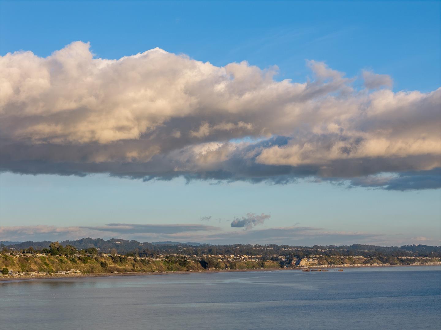 Detail Gallery Image 50 of 52 For 106 Livermore Ave, Capitola,  CA 95010 - 4 Beds | 4 Baths