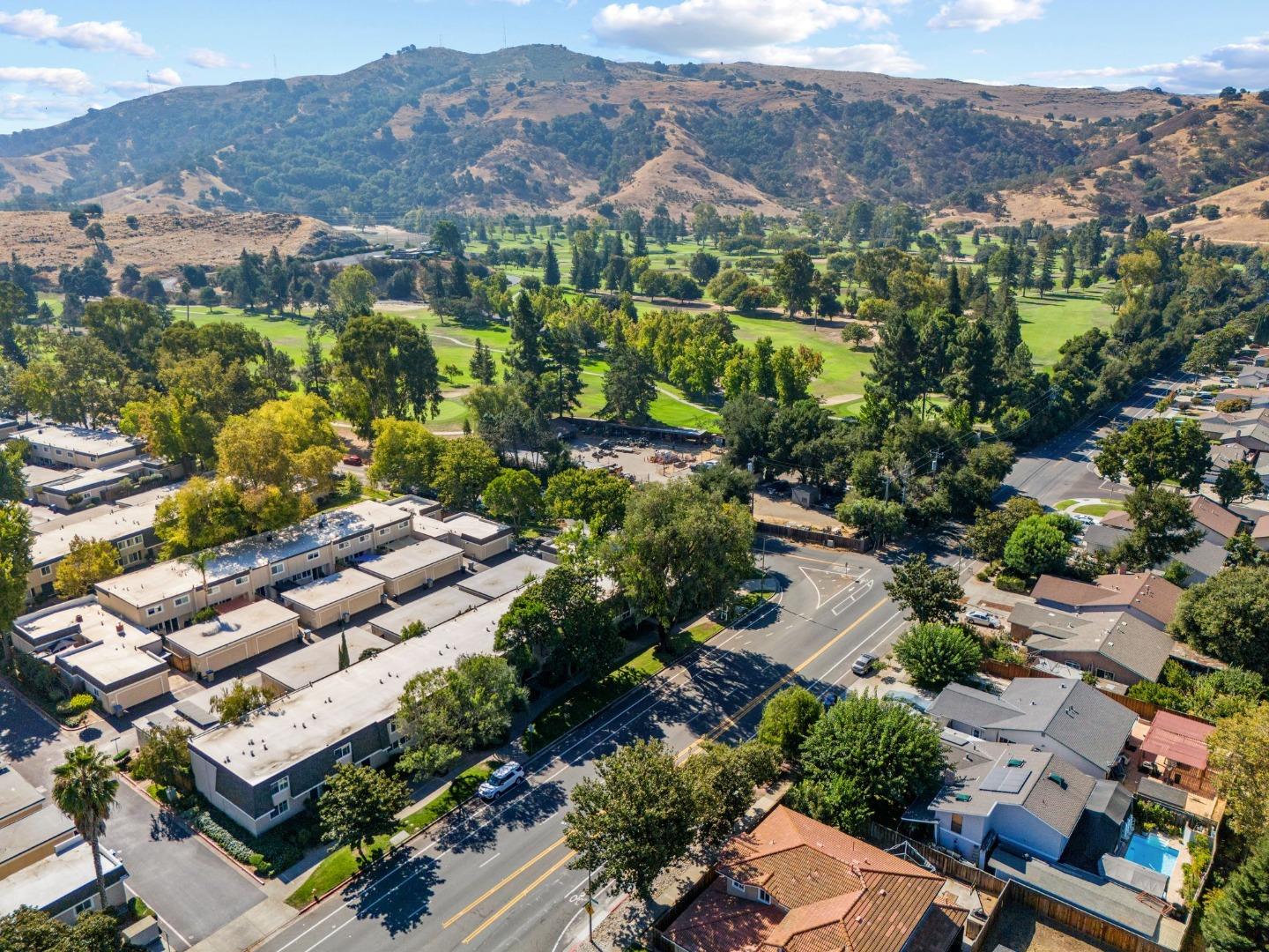 Detail Gallery Image 3 of 30 For 227 Incline Way, San Jose,  CA 95139 - 2 Beds | 2 Baths