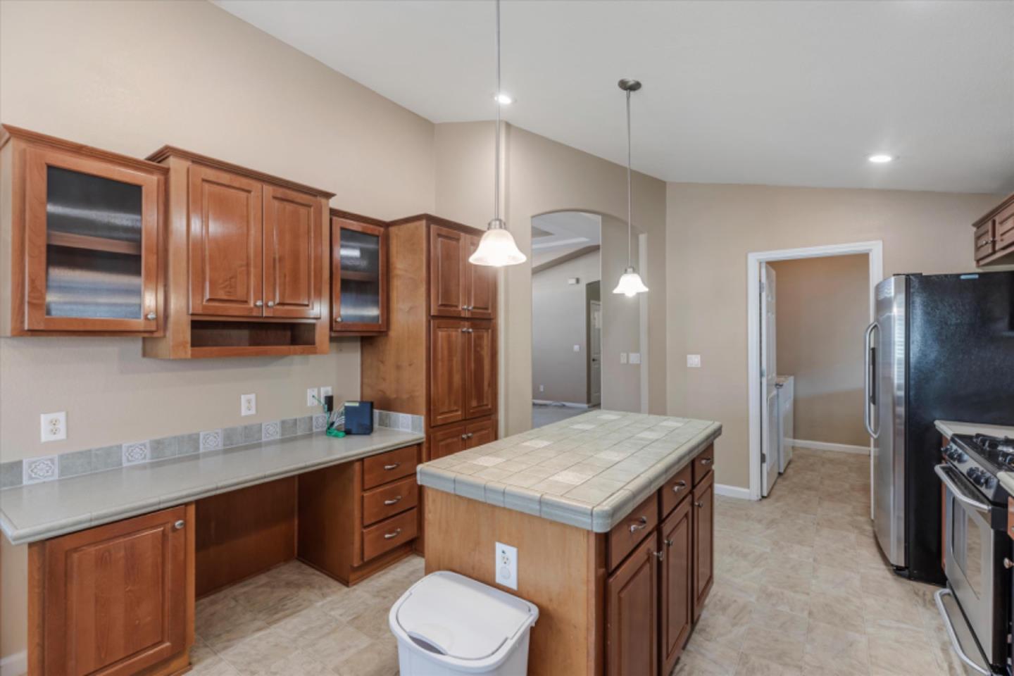 Detail Gallery Image 12 of 35 For 500 W 10th St #55,  Gilroy,  CA 95020 - 3 Beds | 2 Baths