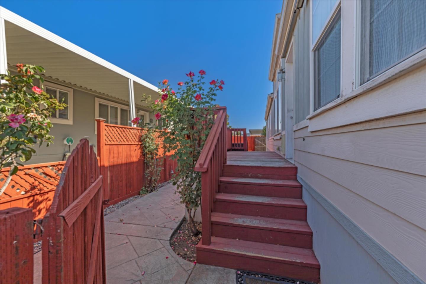 Detail Gallery Image 31 of 35 For 500 W 10th St #55,  Gilroy,  CA 95020 - 3 Beds | 2 Baths