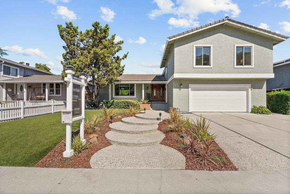 Detail Gallery Image 1 of 46 For 809 Colleen Dr, San Jose,  CA 95123 - 4 Beds | 2/1 Baths