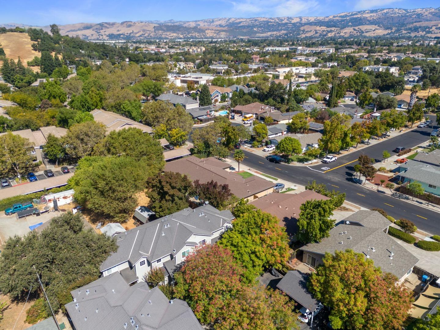 Detail Gallery Image 35 of 43 For 215 Spring Ave, Morgan Hill,  CA 95037 - 3 Beds | 3 Baths