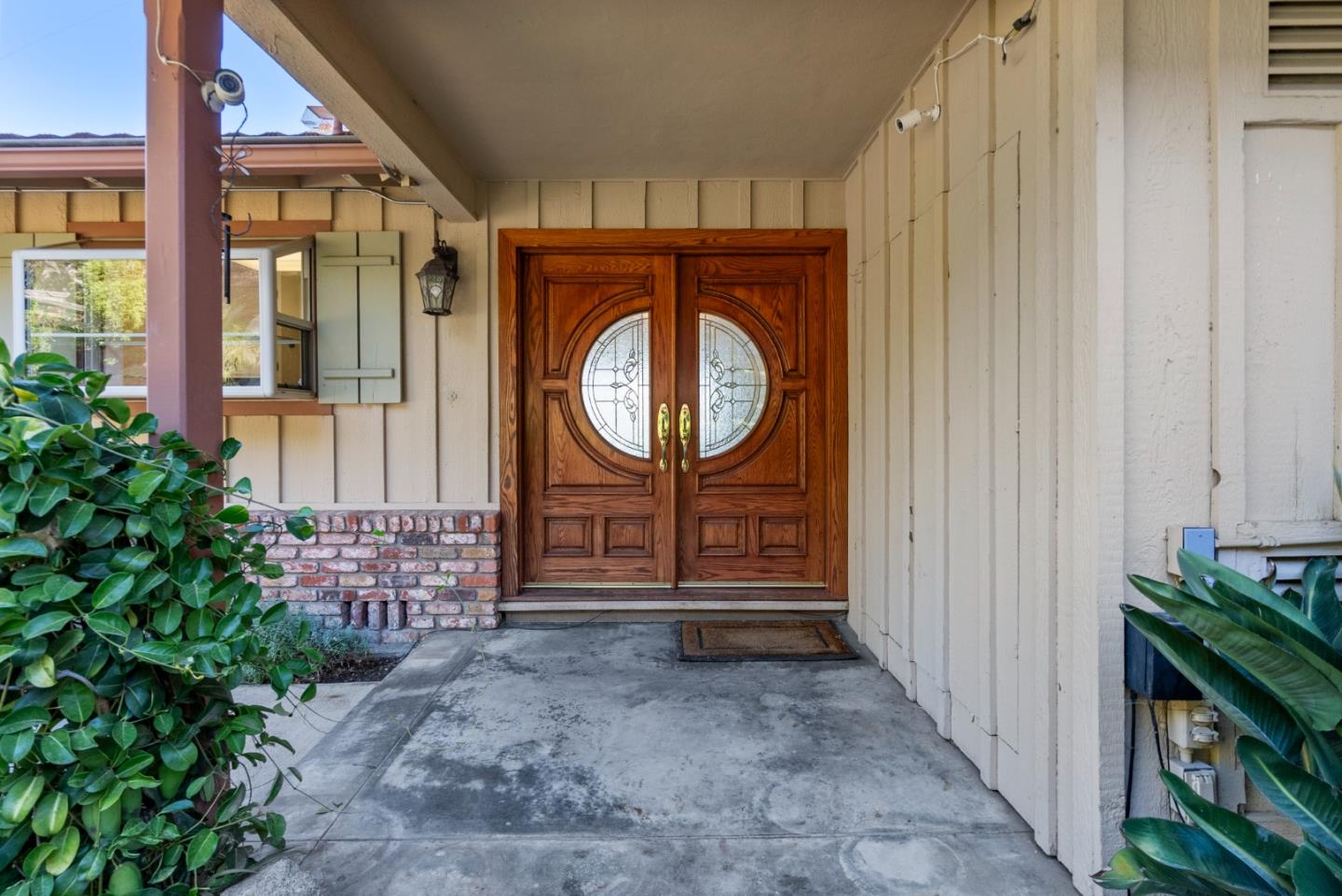 Detail Gallery Image 4 of 47 For 1409 Arden Ln., Belmont,  CA 94002 - 3 Beds | 2 Baths