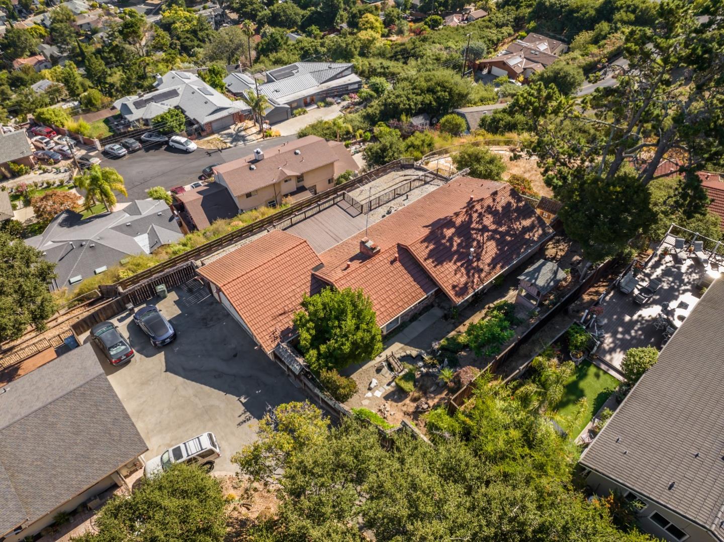 Detail Gallery Image 40 of 47 For 1409 Arden Ln., Belmont,  CA 94002 - 3 Beds | 2 Baths