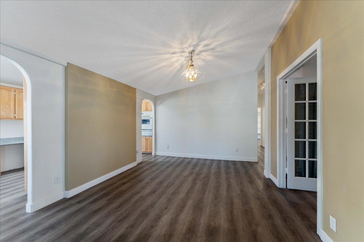 Detail Gallery Image 7 of 25 For 6130 Monterey Rd #70,  San Jose,  CA 95138 - 3 Beds | 2 Baths