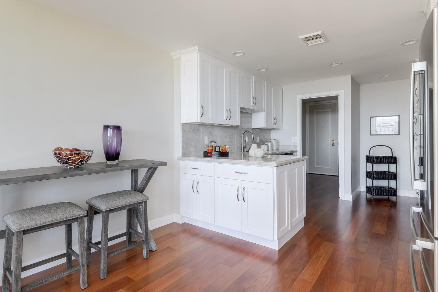 Detail Gallery Image 16 of 31 For 50 Mounds Rd #409,  San Mateo,  CA 94402 - 2 Beds | 2 Baths