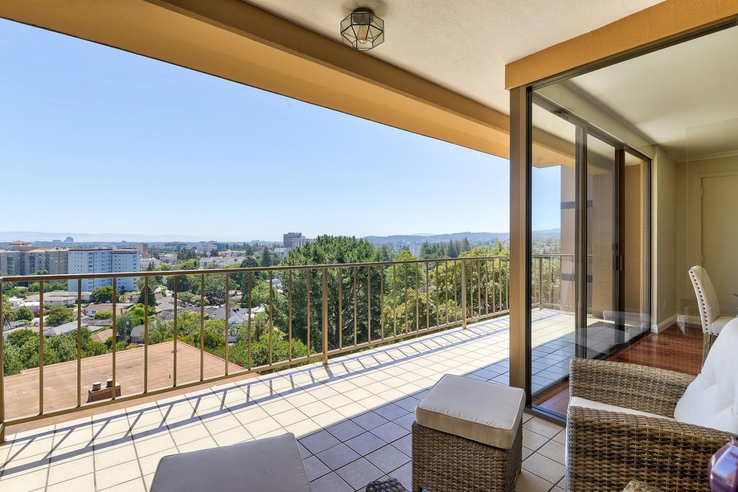 Detail Gallery Image 5 of 31 For 50 Mounds Rd #409,  San Mateo,  CA 94402 - 2 Beds | 2 Baths