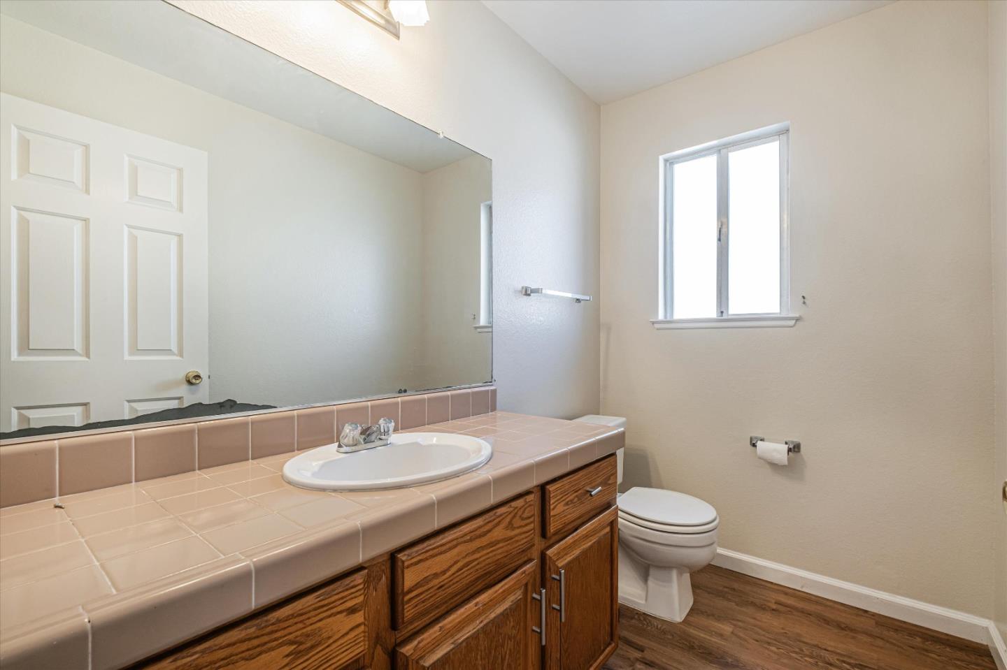 Detail Gallery Image 15 of 19 For 1659 Thrush Ave, San Leandro,  CA 94578 - 3 Beds | 2/1 Baths