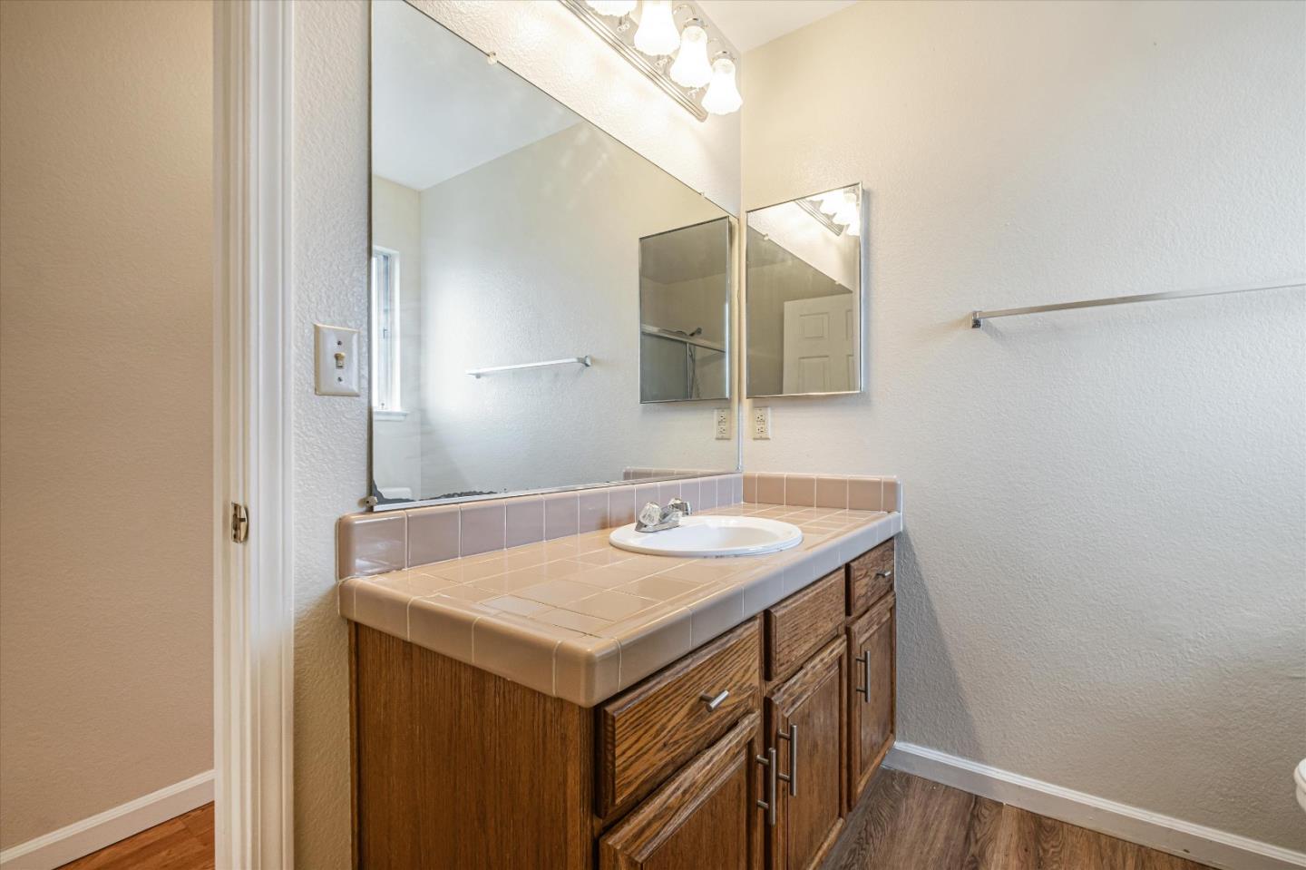 Detail Gallery Image 16 of 19 For 1659 Thrush Ave, San Leandro,  CA 94578 - 3 Beds | 2/1 Baths