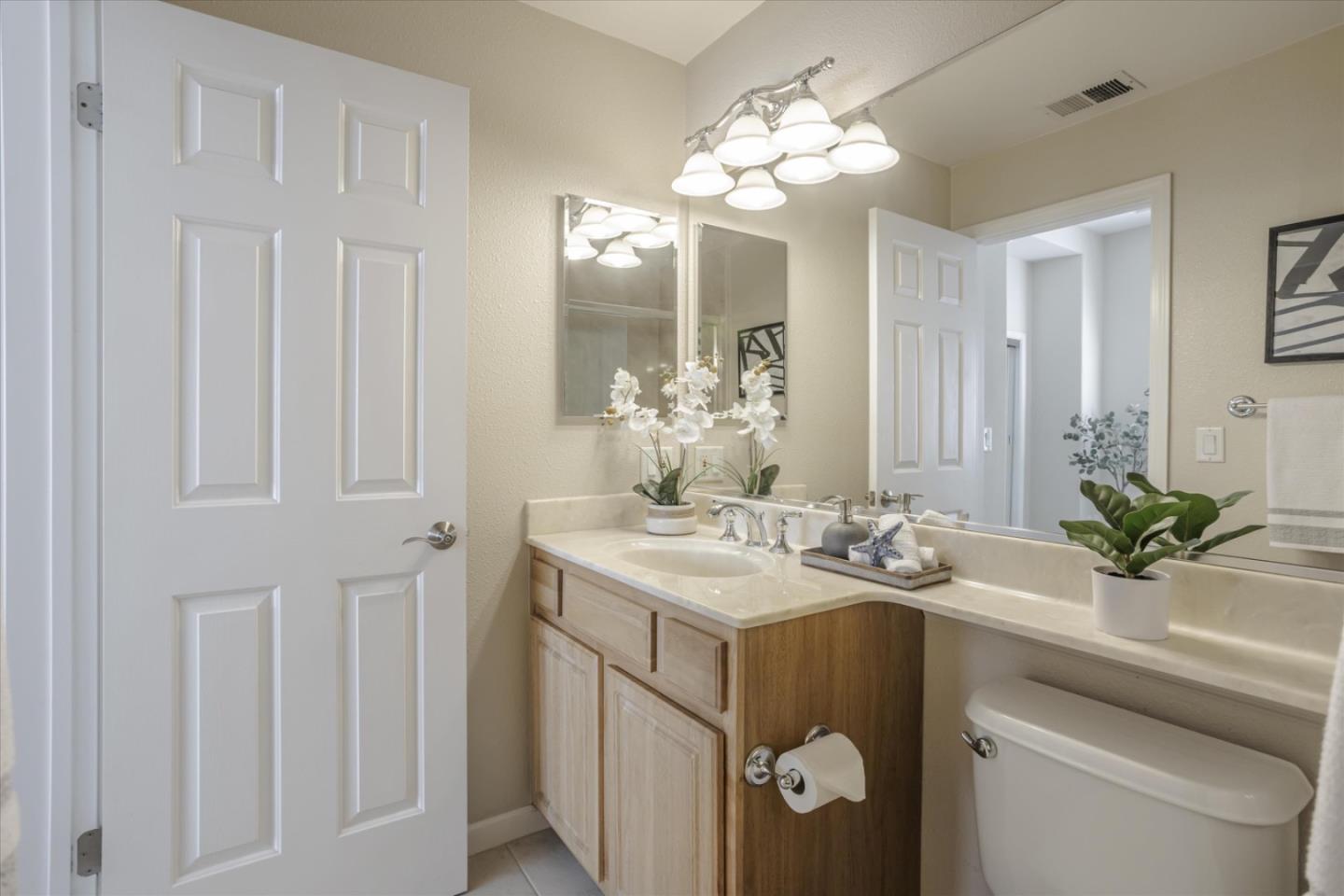 Detail Gallery Image 26 of 33 For 618 Antioch Ter, Sunnyvale,  CA 94085 - 2 Beds | 2/1 Baths