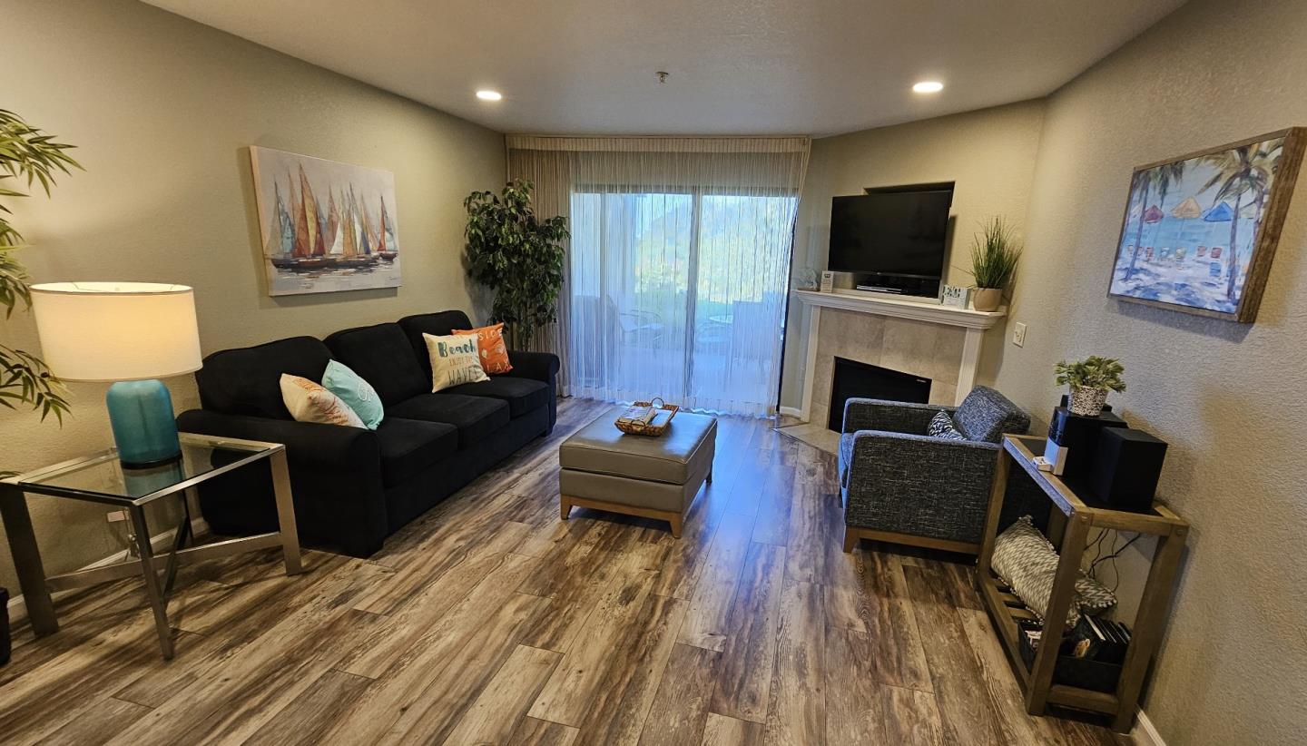 Detail Gallery Image 12 of 49 For 22 Seascape Resort Dr, Aptos,  CA 95003 - 2 Beds | 2 Baths