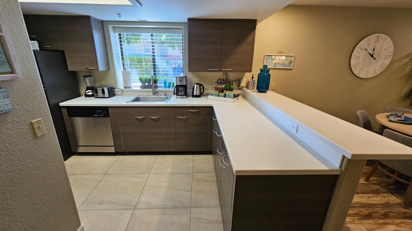 Detail Gallery Image 2 of 49 For 22 Seascape Resort Dr, Aptos,  CA 95003 - 2 Beds | 2 Baths