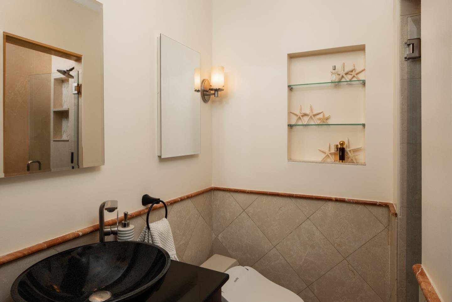 Detail Gallery Image 22 of 35 For 819 Villa Vista St, Redwood City,  CA 94062 - 2 Beds | 2 Baths