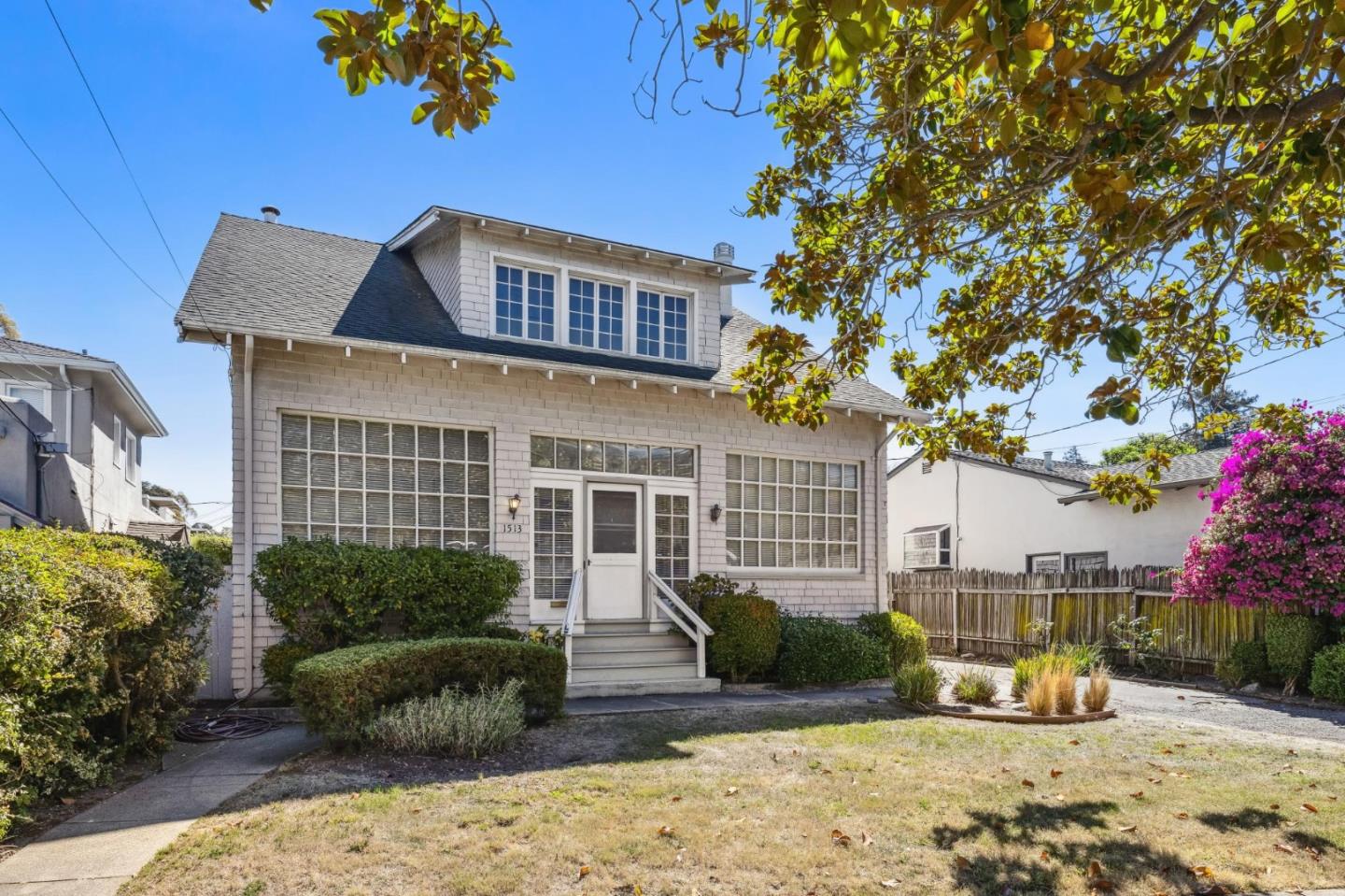 Detail Gallery Image 1 of 1 For 1513 Forest View Ave, Burlingame,  CA 94010 - 3 Beds | 1/1 Baths