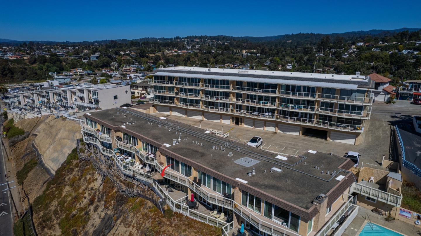 Detail Gallery Image 34 of 47 For 230 Rio Del Mar Blvd #F,  Aptos,  CA 95003 - 2 Beds | 2 Baths