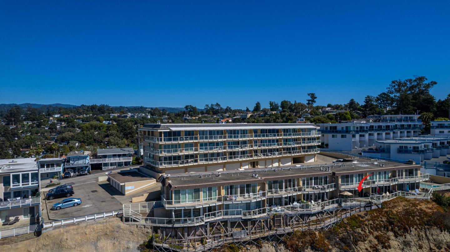 Detail Gallery Image 39 of 47 For 230 Rio Del Mar Blvd #F,  Aptos,  CA 95003 - 2 Beds | 2 Baths