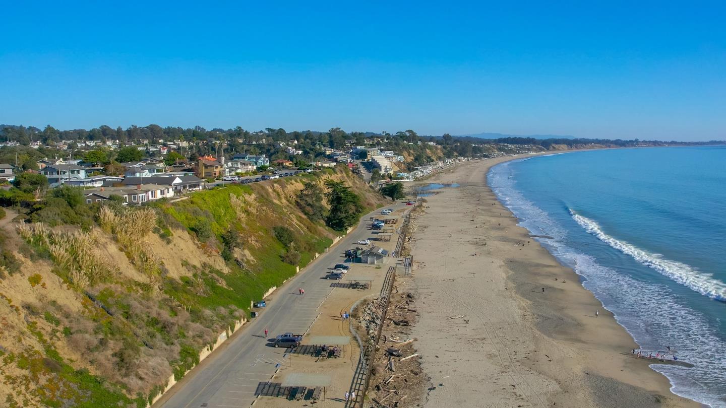 Detail Gallery Image 43 of 47 For 230 Rio Del Mar Blvd #F,  Aptos,  CA 95003 - 2 Beds | 2 Baths